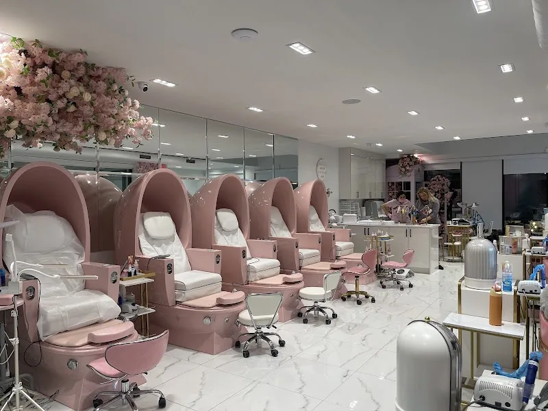 Royal Beauty Studio